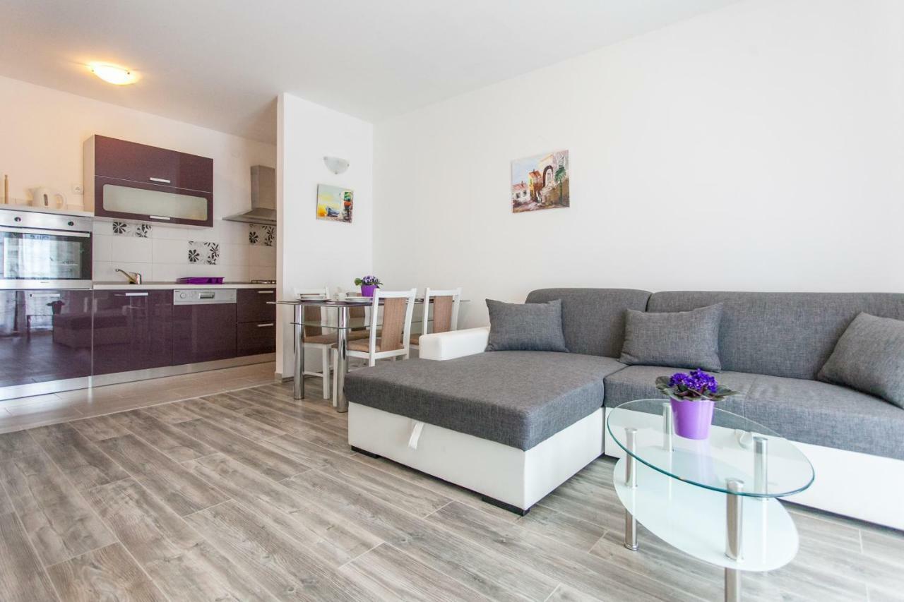 Apartman Miami Podstrana Habitación foto