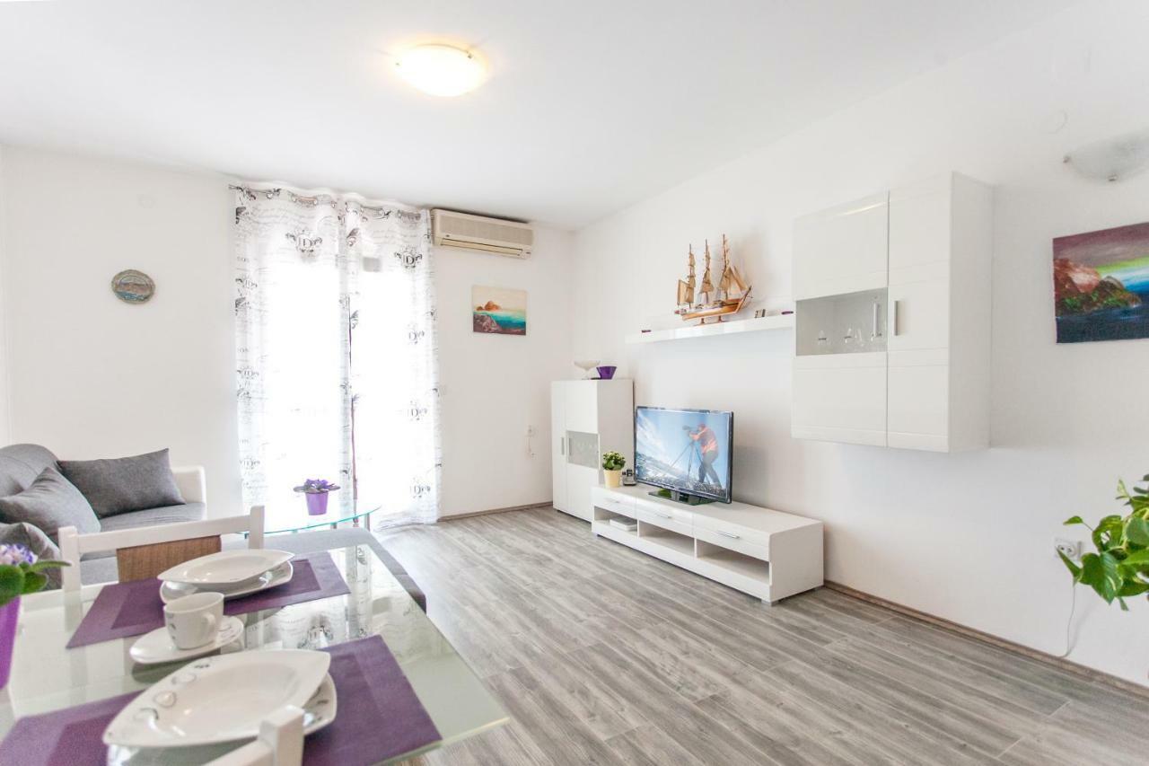 Apartman Miami Podstrana Habitación foto