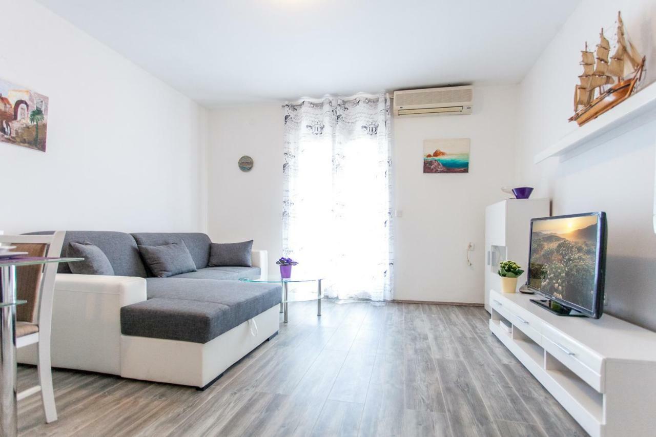 Apartman Miami Podstrana Habitación foto